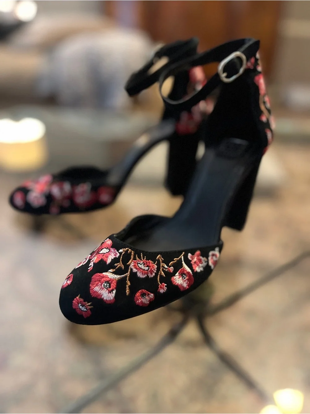 White House Black Market Floral Embroidered Black Block Heel Sandals 7.5